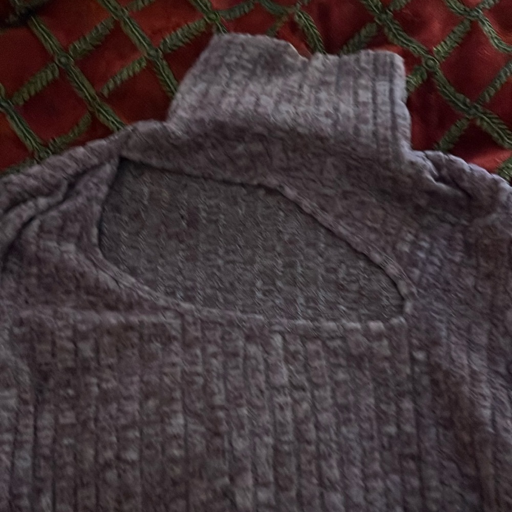 Women’s shein top